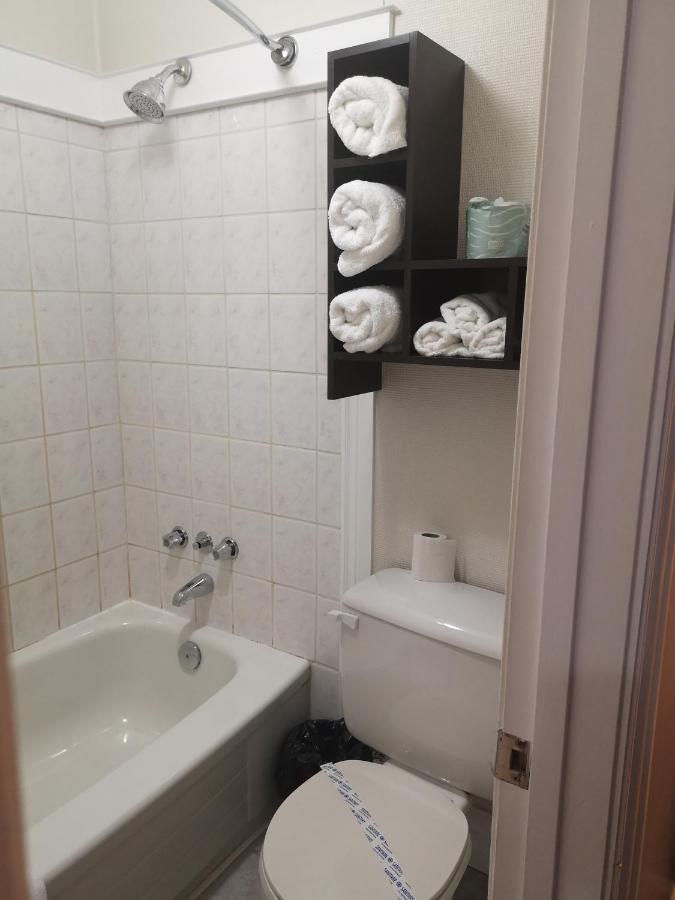 Seaport Inn Port Union Екстериор снимка