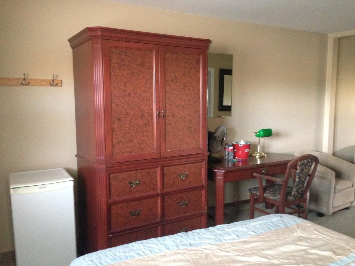 Seaport Inn Port Union Екстериор снимка