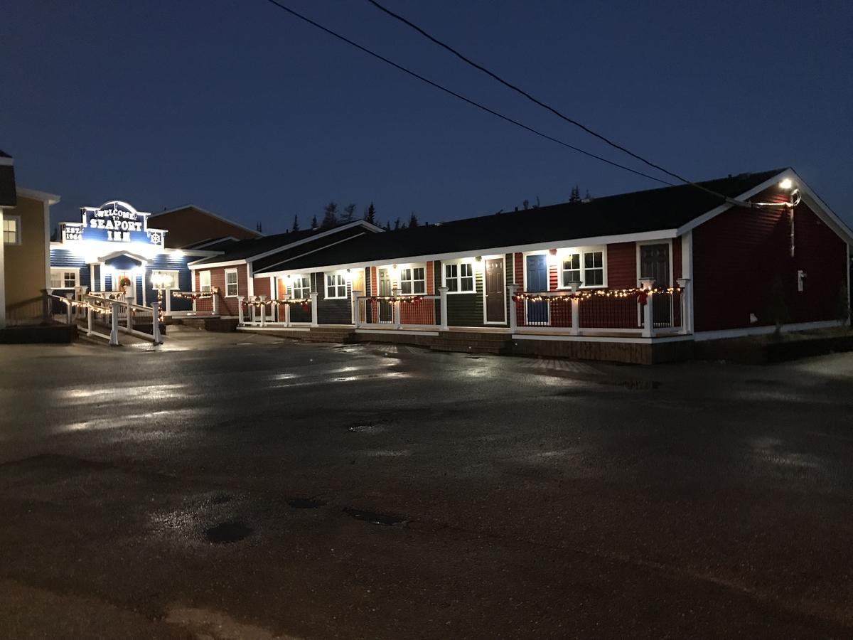 Seaport Inn Port Union Екстериор снимка