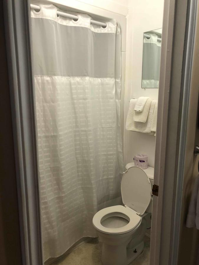 Seaport Inn Port Union Екстериор снимка
