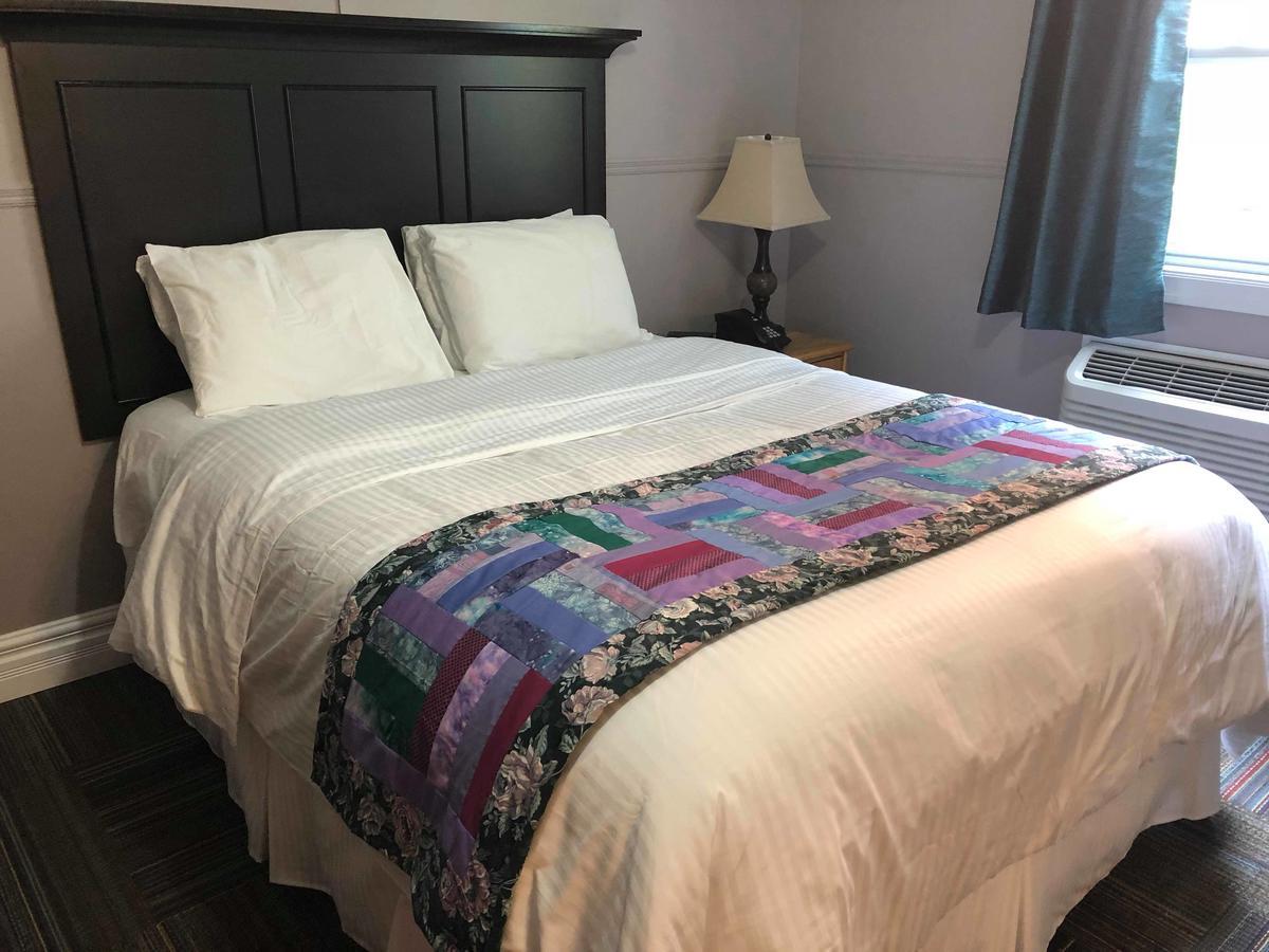 Seaport Inn Port Union Екстериор снимка