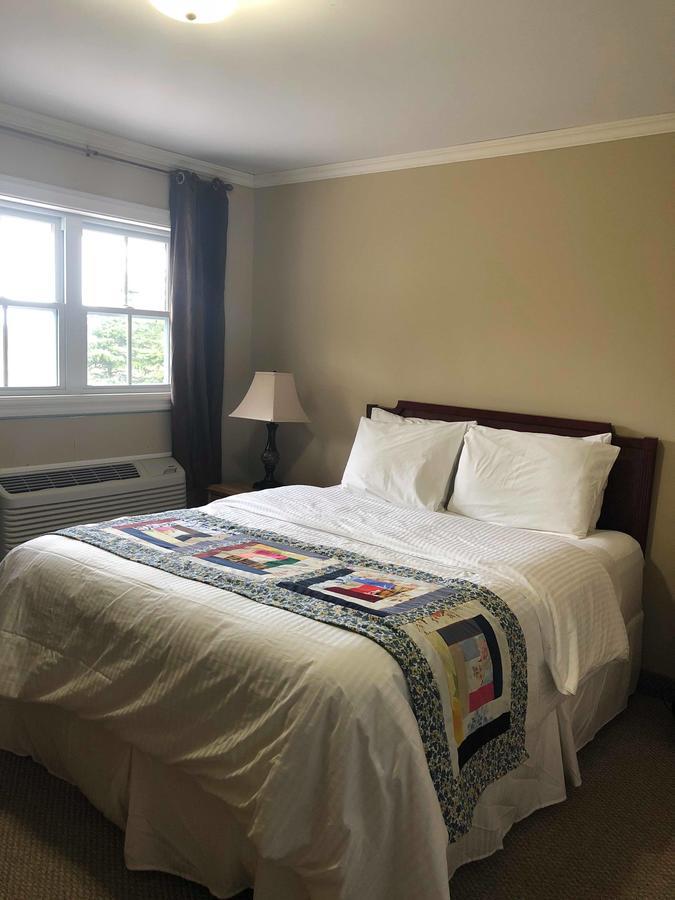 Seaport Inn Port Union Екстериор снимка